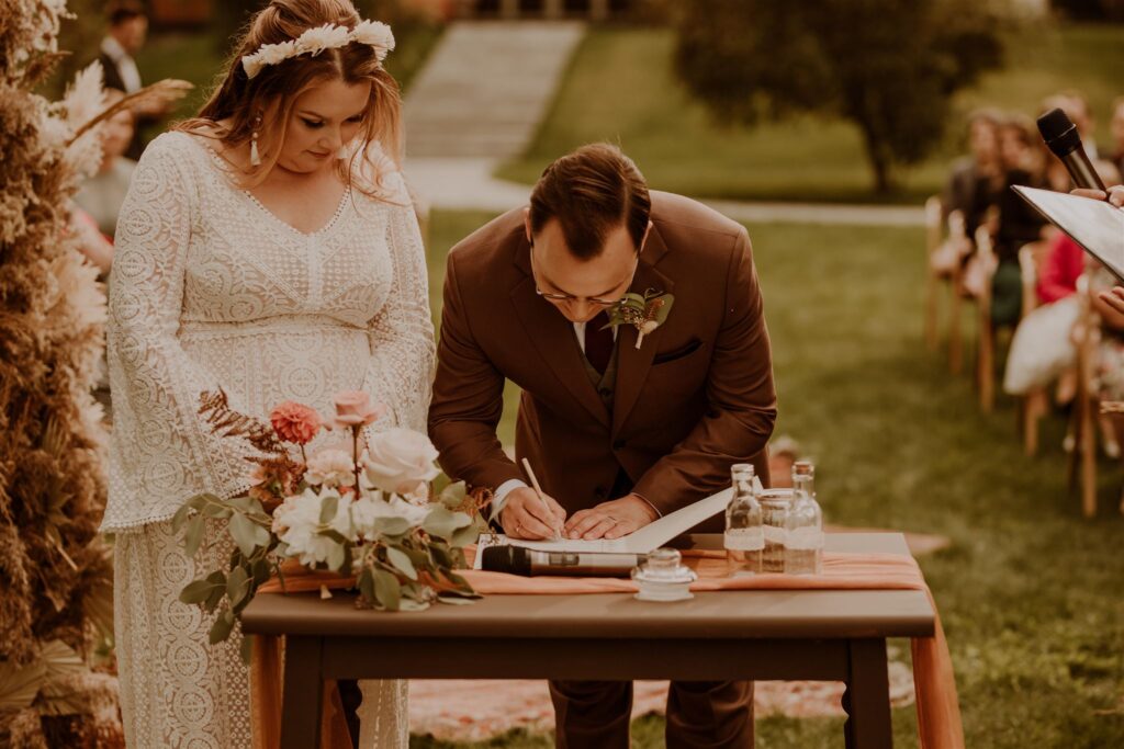 Podpisy - ślub w plenerze Olsztyn